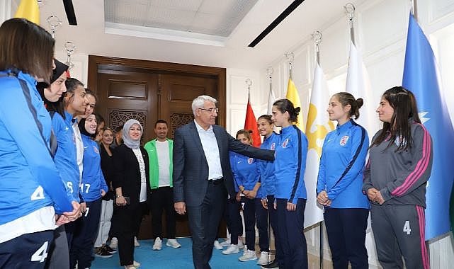 Futbolculardan Güder'e söz!..