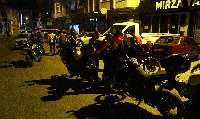 Sokak ortasında silahlı çatışma!