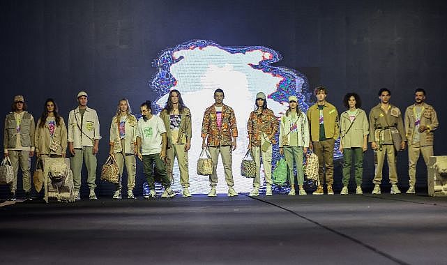 Gürkan: Defilede Arslantepe motifleri yer aldı