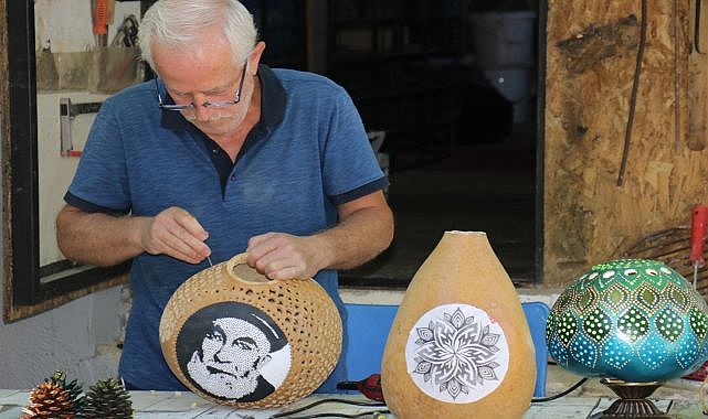 Su kabağı usta ellerde sanata dönüşüyor
