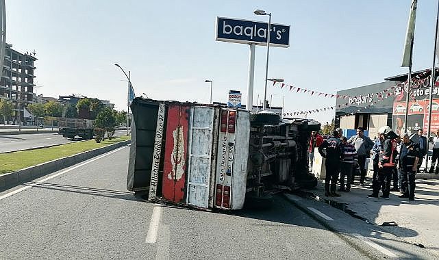 Turgut Özal Bulvarı'nda zincirleme kaza!