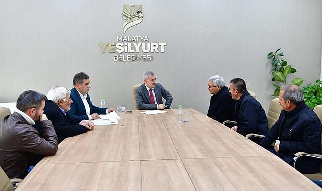 Çınar vatandaşların talep ve isteklerini dinliyor