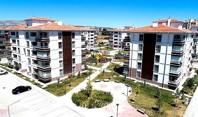Sosyal konutta ilk hak sahipleri için kura çekildi