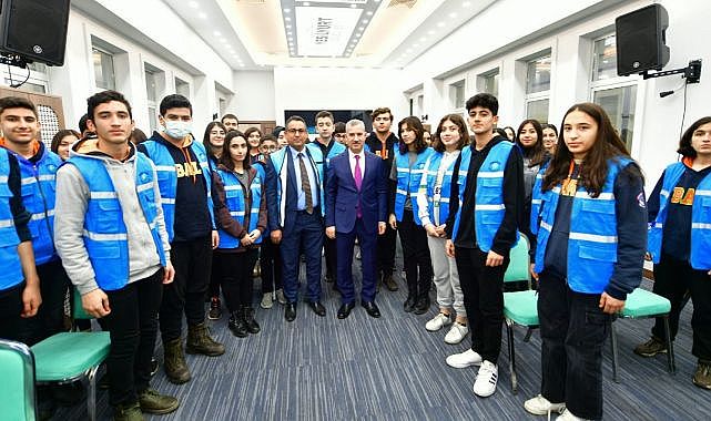 “Dünyayı sevgi ve iyilik güzelleştirecek”