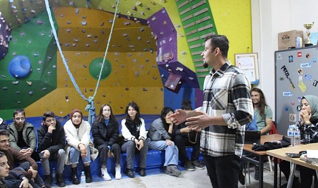 Öğrencilere “Temel dağcılık” eğitimi