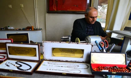 Gümüşle imameyi buluşturan sanatçı: Banazılı Bülent