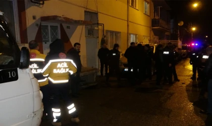 Çocuklarının gözü önünde öldürdü!