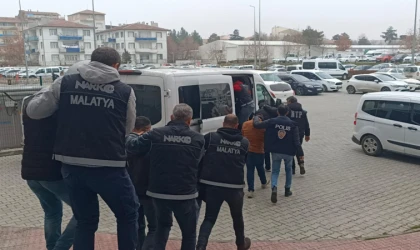 Zehir tacirlerine darbe üstüne darbe!