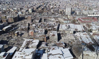 Depremde kaç kişi hayatını kaybetti?