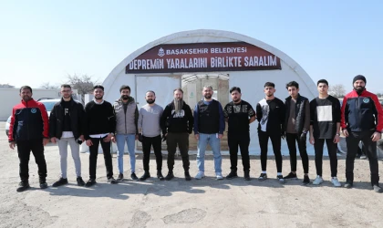 Başakşehirlilerden depremzedelere kişisel bakım hizmeti