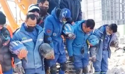 Çin ekibinden depremzedeye son veda