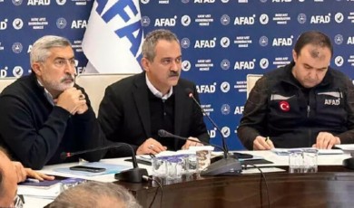 27 Mart Pazartesi hangi illerde ve ilçelerde okullar açılıyor?