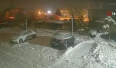 Akıllara zarar! Lüks rezidans saniyeler içinde yerle bir oldu