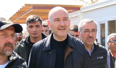 Az hasarlı ve orta hasarlı binalara tekrar tespit yapılıyor
