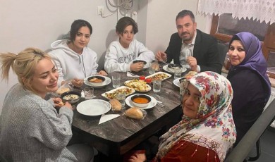 Ertuğrul Başkan Malatyalı depremzede aileye misafir oldu