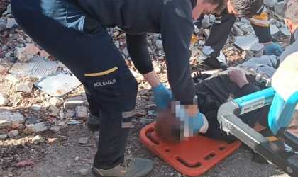 Gölbaşı- Malatya Karayolunda akılalmaz olay! Yıkılan binaların fotoğrafını çekiyordu ki...