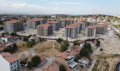 O konutların 284 tanesi, Malatyalı depremzedelere verilecek