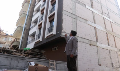 Yaptığı binalar hasar almayan müteahhit, işin sırrını açıkladı!