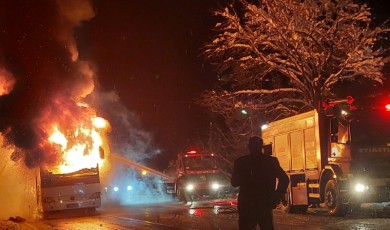 Zigana Dağı'nda facia! Malatya'ya polis ekiplerini taşıyan otobüs, alev alev yandı