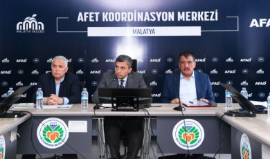 Malatya Afet Koordinasyon Merkezinde "deprem gündemi ile" toplandılar!