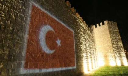 Malatya Kalesi'nin Seyir Teraslarından Unutulmaz Manzaralar: Tarihin İzleriyle Buluşun
