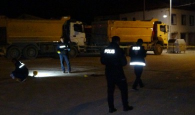 Melekbaba Mahallesi’nde dehşet! Evinin önünde silahla vuruldu