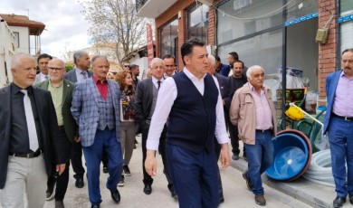 Şeyhmus Göçmez'den tepki: ‘Bir Yılda Nasıl Ev Teslim Edecekler?’