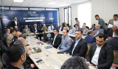 Bakan Ersoy yetkililer ile bir araya gelerek son çalışmalar hakkında bilgiler aldı!