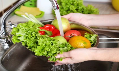 Bugüne kadar yanlış tüketiliyormuş! Sirkeli suda bekletilen o besinler zehir saçıyor!