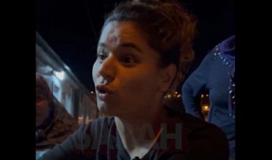 Depremzedelere hakaret eden zihniyeti utandıracak görüntü! Ben onlar gibi çirkinleşemem...