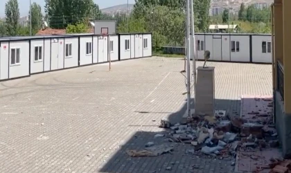 Malatya’da 14 okulun bahçesine konteynerler konuluyor
