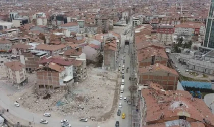 Malatya’da, depremin izleri silinemiyor!..