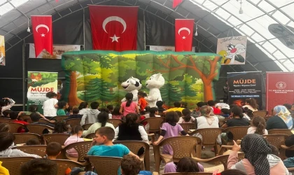 Malatya’da depremzede çocuklara yönelik tiyatro oyunu