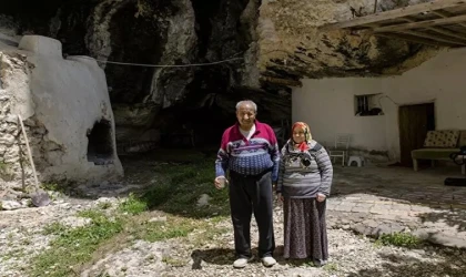 Akçadağ’daki bu mağarada, 18 çocuğunu büyüttü!..