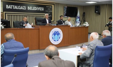 Deprem bölgesi Battalgazi'de esnaflardan 2 yıl boyunca kira alınmayacak!