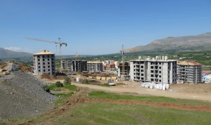 Doğanşehir'deki kalıcı konutlarda son yaklaşıldı
