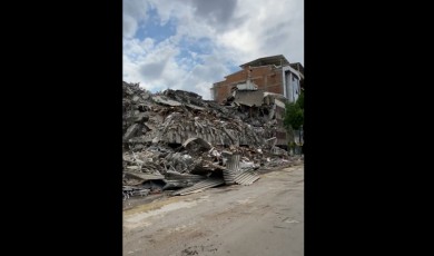 Malatya'da Eski SSK İl Müdürlüğü Binası yıkıldı!