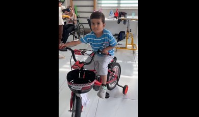 Malatya'da yaşayan Minik Emir'in hayali gerçek oldu!