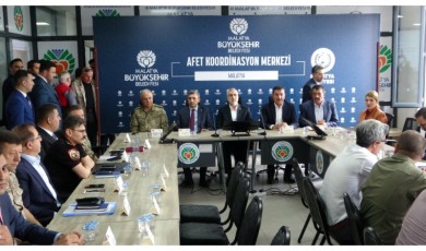 Basına kapalı! Bakan Işıkhan, Malatya'da yürütülen çalışmalar hakkında bilgiler aldı