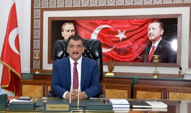 Belediyede çalışan personelin maaşlarına yüzde 45 zam!
