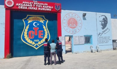 Firari cinayet zanlısı enselendi!