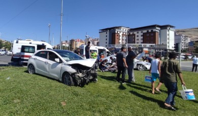 Malatya'da 5 araç birbirine girdi!