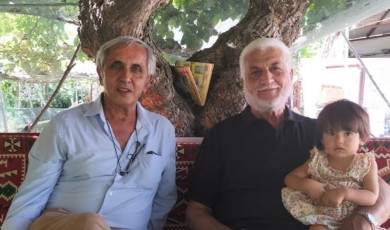 Fikri DEMİRTAŞ / Battalgazi İlçesi'nde (Eskimalatya) Asırlık Karadut ( Horum Dutu)