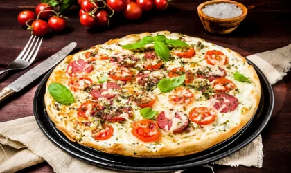 İtalya'da bile böyle pizza yok! İşin püf noktası hamurunda...