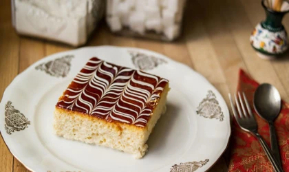 Karamel Soslu Balkan Tatlısı: Enfes Karamelli Trileçe Tarifi ve Püf Noktaları!