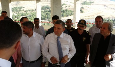 Vali Şahin: Polisevi inşaatı yıl başı itibariyle tamamlanacak!