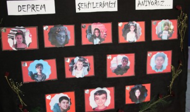 12 öğrencisini depremde kurban veren okulda hüzün!..
