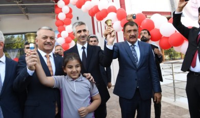 31 bin öğrencinin göç ettiği kentte 153 bin öğrenci ders başı yaptı