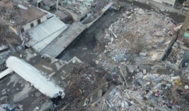 Alacakapı Mahallesi'nde yıkım durdu! "Bilgi verdim, gelen yok, giden yok"