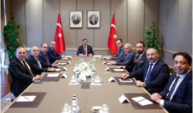 Deprem bölgesi Malatya'nın sorunları Cevdet Yılmaz'a aktarıldı